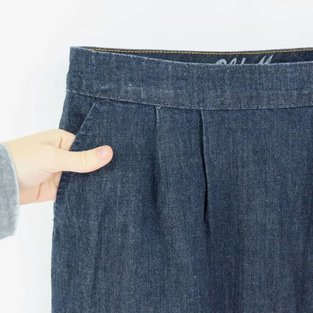 Old Navy Short Pleated Jean Skirt Womens Size 10 Blue Dark‎ Wash Denim Pockets